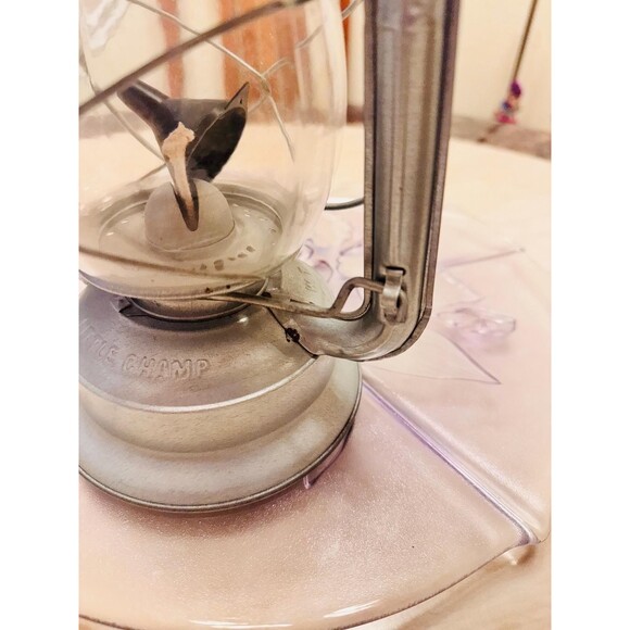 New Vintage W.T. Kirkman “Little Champ” No.1 C.B.Oil Lantern Metal Kerosene Lamp - Picture 9 of 15